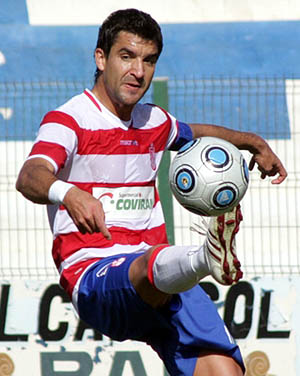 Torrecilla, primera baja en la plantilla del Granada CF (GRJ) Torrecilla, primera baja en la plantilla del Granada CF (GRJ)