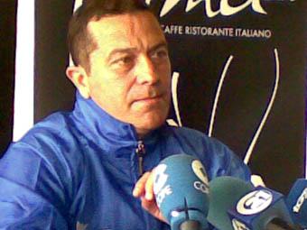 Álvarez Tomé durante la rueda de prensa previa al encuentro