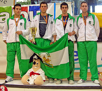 Equipo masculino de kata integrado por granadinos (GRJ) Equipo masculino de kata integrado por granadinos (GRJ)