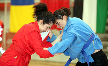 María José Noguera, de azul, durante uno de los combates (GRJ) María José Noguera, de azul, durante uno de los combates (GRJ)