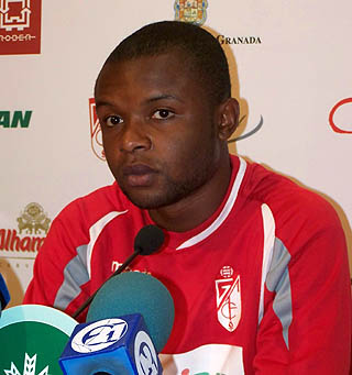 Ritchie Kitoko durante la comparecencia ante los medios Ritchie Kitoko durante la comparecencia ante los medios