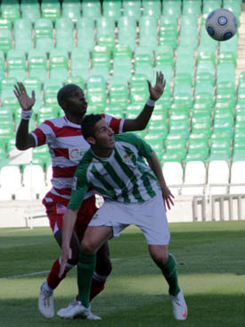 Nyom en el encuentro disputado en Sevilla (L. RUIZ) Nyom en el encuentro disputado en Sevilla (L. RUIZ)
