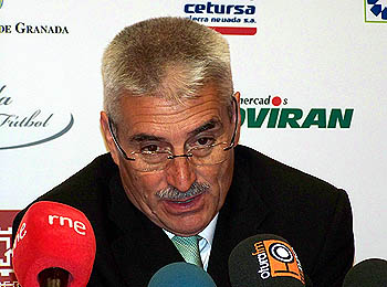 Fabri González durante su comparecencia en sala de prensa (GRJ) Fabri González durante su comparecencia en sala de prensa (GRJ)