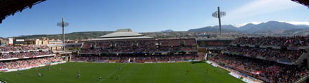 Panorámica del sector B del estadio municipal del Zaidín en la visita de la UD Melilla (GRJ)