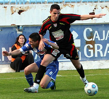 Momento del partido entre el Motril y el Velez (J. HURTADO) Momento del partido entre el Motril y el Velez (J. HURTADO)