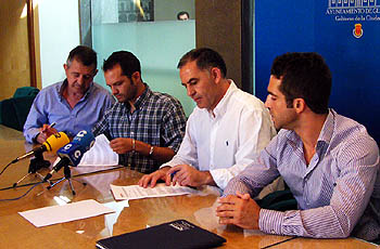 Un momento de la firma del convenio en tierras accitanas (GRJ) Un momento de la firma del convenio en tierras accitanas (GRJ)