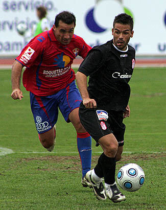 Felipe Sanchón se perderá el inicio del campeonato (L. RUIZ)