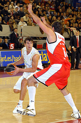 Scepanovic en el encuentro de ida (ACB.COM) Scepanovic en el encuentro de ida (ACB.COM)