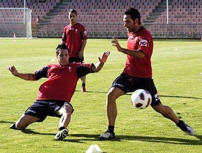 Abel Gómez y Pedro Barrancos durante un entrenamiento (PACO AYALA)
