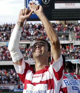 Dani Benítez celebrando el tanto (PACO AYALA)