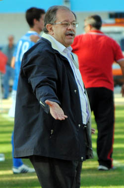 Antonio Santisteban, técnico UD Maracena (RIVERA)