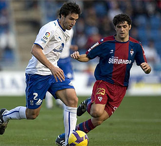 Marc Bertrán, disputando un partido frente al Eibar