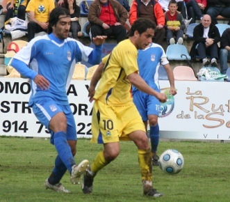 Sergio Mora, durante un encuentro con su equipo
