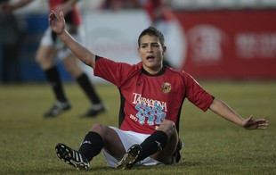 Alex Cruz, jugador del Nastic de Tarragona vestirá de rojiblanco