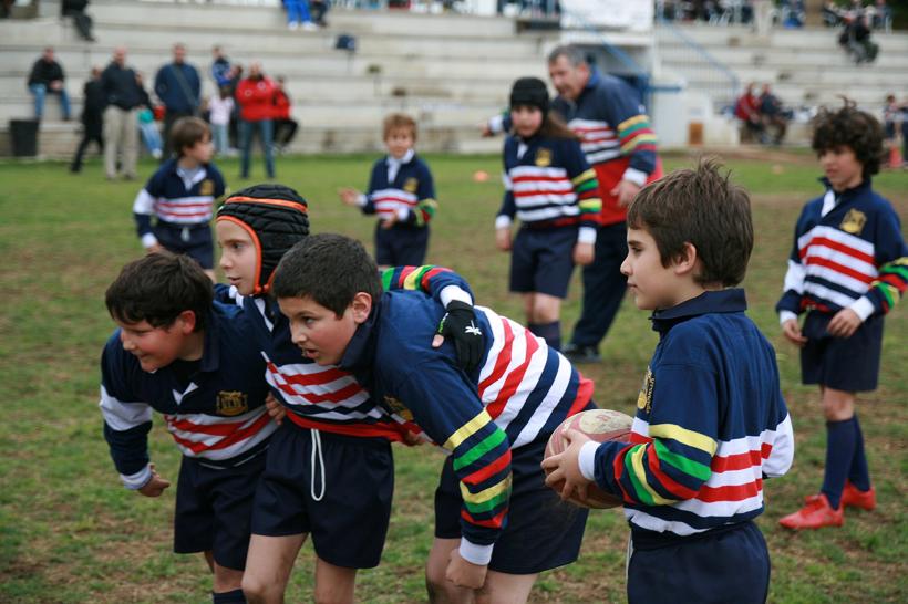 El rugby es un deporte que cada vez se va implantando más en los jóvenes