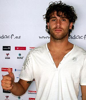 Diogo Fonseca en la sede rojiblanca (GRANADACF.ES)