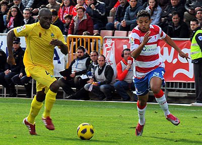 Luis Muriel en una acción del encuentro frente al Alcorcón. (ARCHIVO)