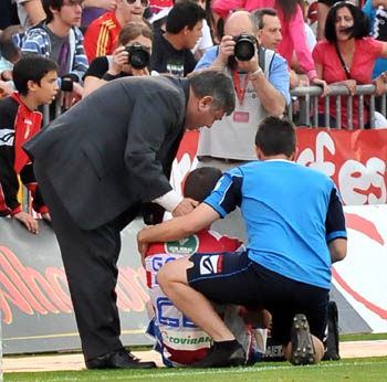 Geijo en el momento de lesionarse ante la SD Huesca (BALDOMERO)
